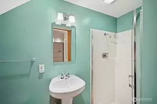 2620 Queen Anne Ave N, Seattle, WA 98109 - Photo 14