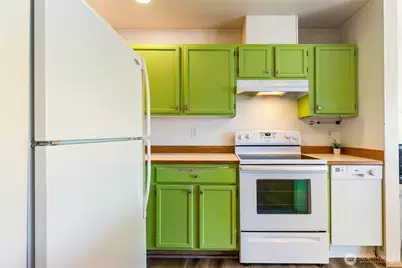 264 W Maberry #202, Lynden, WA 98264 - Photo 2