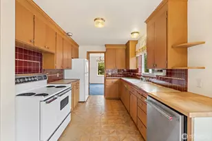 8361 30th Ave NW, Seattle, WA 98117 - Photo 14