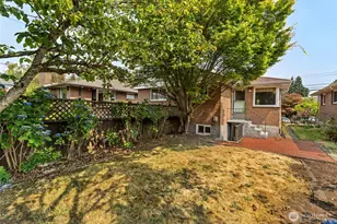 8361 30th Ave NW, Seattle, WA 98117 - Photo 4