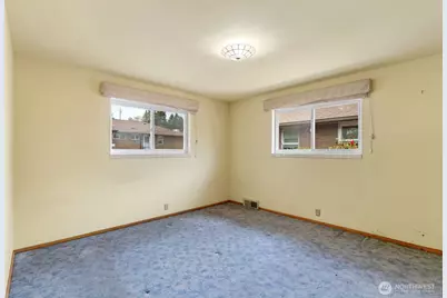 8361 30th Avenue NW, Seattle, WA 98117 - Photo 20