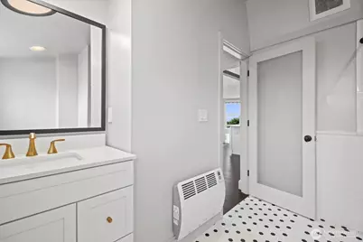 1315 S 7th St, Renton, WA 98057 - Photo 16