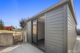 1315 S 7th St, Renton, WA 98057 - Photo 28