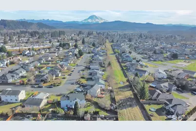 307 Rowe Street NW, Orting, WA 98360 - Photo 36