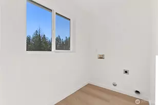 8307 184th Ave E, Bonney Lake, WA 98391 - Photo 30