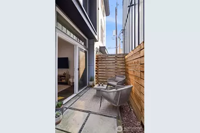1801 20th Avenue #B, Seattle, WA 98122 - Photo 22