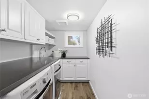 2406 E Helen St, Seattle, WA 98112 - Photo 24