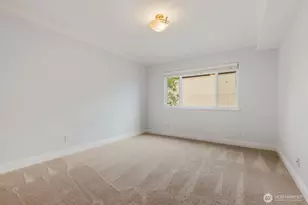 9901 NE 4th St, Bellevue, WA 98004 - Photo 22