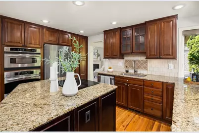 4718 191st Place NE, Sammamish, WA 98074 - Photo 18