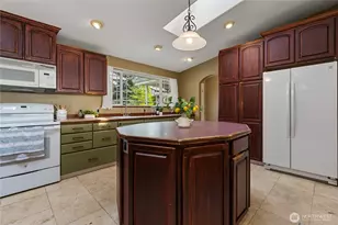 1201 E Lakeshore Dr, Lake Stevens, WA 98258 - Photo 8