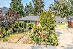 1110 13th St SE, Puyallup, WA 98372 - Photo 1