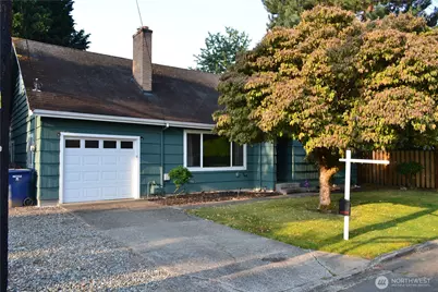 1108 10th Street NE, Auburn, WA 98002 - Photo 2
