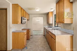 16521 92 Ave E, Puyallup, WA 98375 - Photo 10