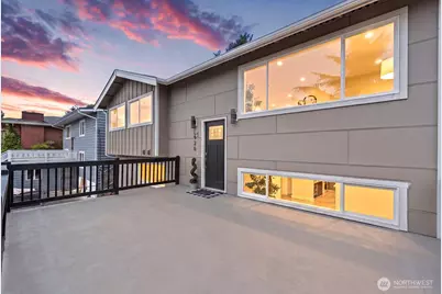 5926 23rd Avenue S, Seattle, WA 98108 - Photo 4