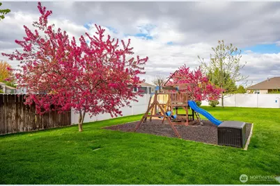 138 Scenic Drive NE, Moses Lake, WA 98837 - Photo 34