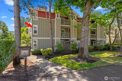 7711 NE 175th Street #F202, Kenmore, WA 98028 - Photo 2