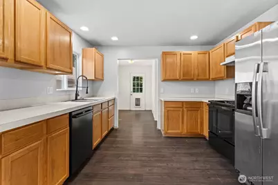 610 Bertha Avenue, Bremerton, WA 98312 - Photo 12