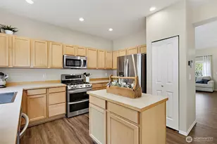6612 Francis Loop SE, Auburn, WA 98092 - Photo 14