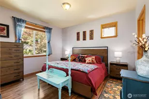 20276 Hillsong Pl NE, Poulsbo, WA 98370 - Photo 16