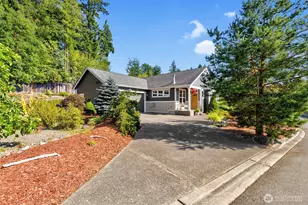 20276 Hillsong Pl NE, Poulsbo, WA 98370 - Photo 34