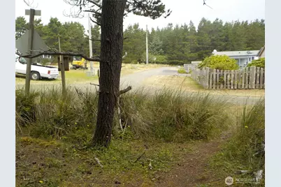 890 273rd Ln, Ocean Park, WA 98640 - Photo 4