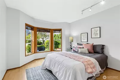 17102 NE 37th Place, Bellevue, WA 98008 - Photo 22