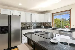 17102 NE 37th Pl, Bellevue, WA 98008 - Photo 10