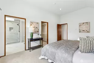 17102 NE 37th Pl, Bellevue, WA 98008 - Photo 18