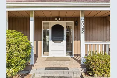 2023 114th Avenue NE, Lake Stevens, WA 98258 - Photo 2