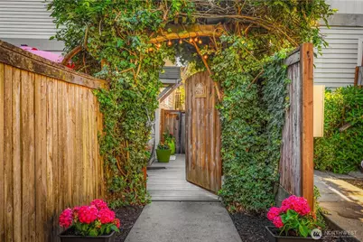 5615 Fauntleroy Way SW, Seattle, WA 98136 - Photo 1