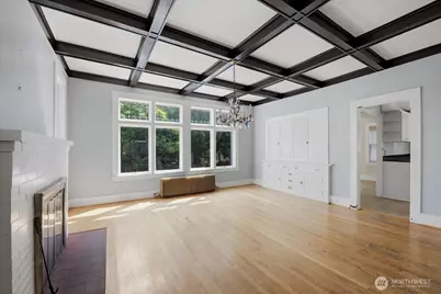 1532 5th Avenue W, Seattle, WA 98119 - Photo 8