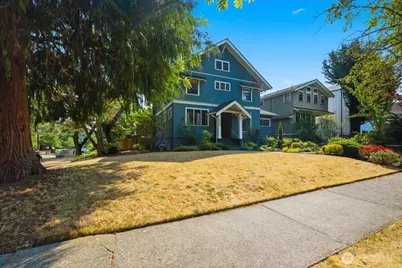 1532 5th Avenue W, Seattle, WA 98119 - Photo 2