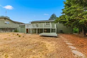 105 Eastridge Dr, East Wenatchee, WA 98802 - Photo 2