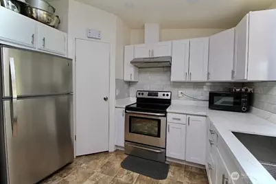 2101 S 324th Street #27, Federal Way, WA 98003 - Photo 16