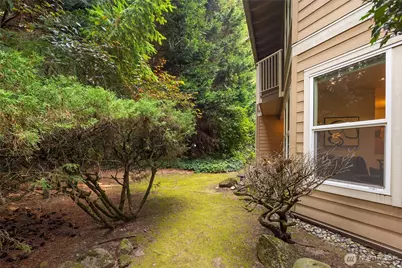 14651 NE 40th Street #F5, Bellevue, WA 98007 - Photo 24