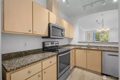 13301 SE 79th Place #C203, Newcastle, WA 98059 - Photo 10