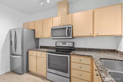 13301 SE 79th Place #C203, Newcastle, WA 98059 - Photo 8