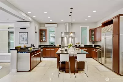 2 Crescent Key SE, Bellevue, WA 98006 - Photo 8