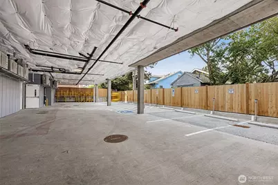 5819 Phinney Avenue N #305, Seattle, WA 98103 - Photo 18