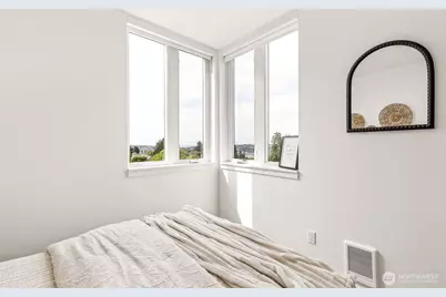 5819 Phinney Avenue N #305, Seattle, WA 98103 - Photo 10
