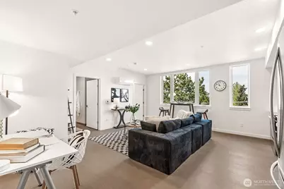 5819 Phinney Avenue N #305, Seattle, WA 98103 - Photo 4
