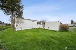 930 Mountain Villa Loop, Enumclaw, WA 98022 - Photo 14
