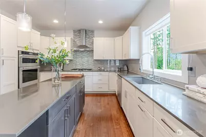 825 206th Avenue NE, Sammamish, WA 98074 - Photo 14