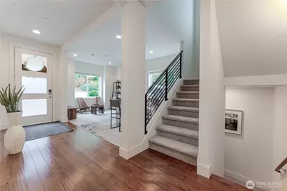 825 206th Avenue NE, Sammamish, WA 98074 - Photo 10