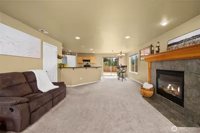 19529 100th Street E, Bonney Lake, WA 98391 - Photo 2