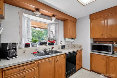 14109 Serene Way, Lynnwood, WA 98087 - Photo 16