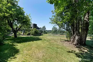 22045 276th Ave SE, Maple Valley, WA 98038 - Photo 34