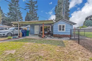 2107 D St SE, Auburn, WA 98002 - Photo 2