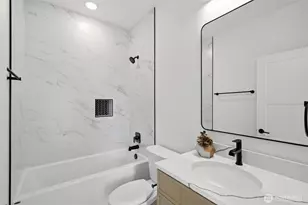 5718 NE 65th St, Seattle, WA 98115 - Photo 18