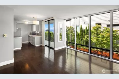 4561 Lake Washington Boulevard NE #201, Kirkland, WA 98033 - Photo 8